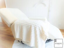 ストライプ 志木店/【店内】フルフラット電動チェア