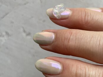 ネイルズ ココ(nails COCO)の写真/シンプルだけど上品に♪ハイセンスなデザインで思わず何度でも見ちゃう美しい指先へ◎