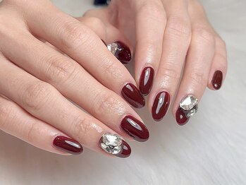 ラズワルド(Lazward)/冬＊ボルドーネイル