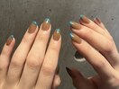 個性的なフレンチネイル