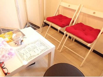 ハッピースタイル ムーア 横浜西口(HappyStyleムーア)/整体ムーア待合所