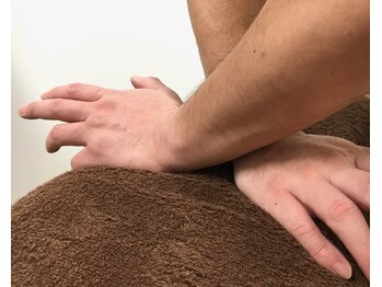 にこの実整体院/施術風景