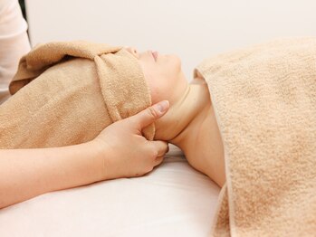 アロマルーム橙 plus/目の疲れに首と頭をほぐします