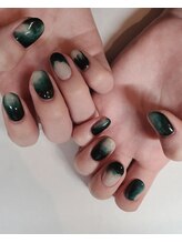 ロマンティコネイルズ(Romantico Nails)/green×whiteニュアンス
