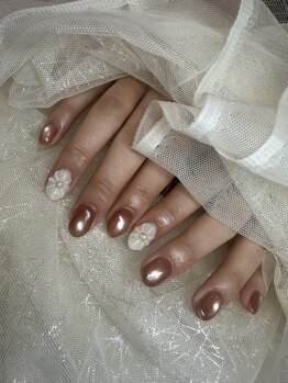 エーナイン 卸町店/ぷっくりお花ネイル