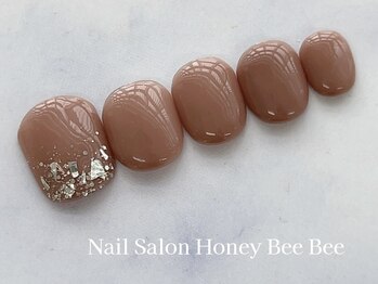 ハニービービー(Honey Bee Bee)/大人キラキラフットネイル