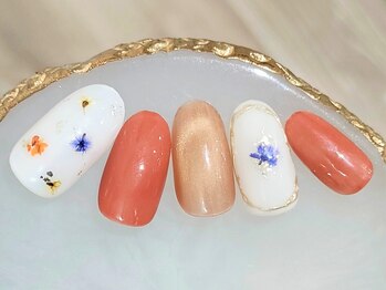 ミュゲットネイル(Muguet nail)/押し花ネイル