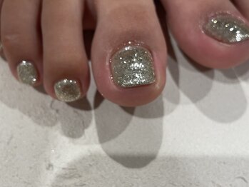 チャーム(charmu.)/フットネイル　ゴールド