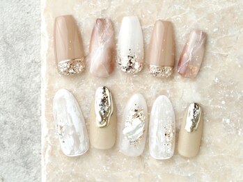 アローナ ネイル(Arona nail)の写真/モチに自信ありの技術派サロン！持ち込みアート歓迎★デザイン力と技術力で、お好みのデザインをご提供♪