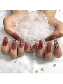 ダリア(DAHLIA)/トレンド十字架ネイル