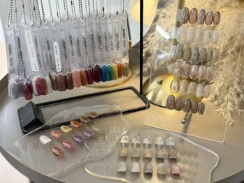 ファボリア(favoria)の写真/トレンド～定番まで種類豊富なカラー＆パーツをご用意◎再現度高く貴方の理想の指先を演出します♪