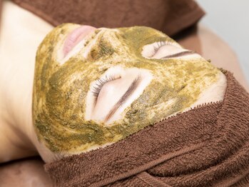 ジェルベーラ(GERBERA)/REVIVEハーブピーリング