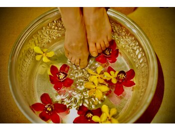 シックスツリー(Six tree)