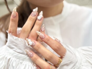 リナータ 三宮店(Rinata)の写真/《パラジェル取扱店》こだわりフォルムで360°美女ネイル★色混ぜ無料で推し色作っちゃお♪