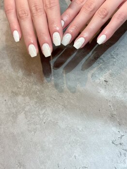 エム(em)/シンプルネイル