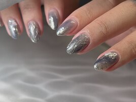 B.トレンドデザインネイルアート