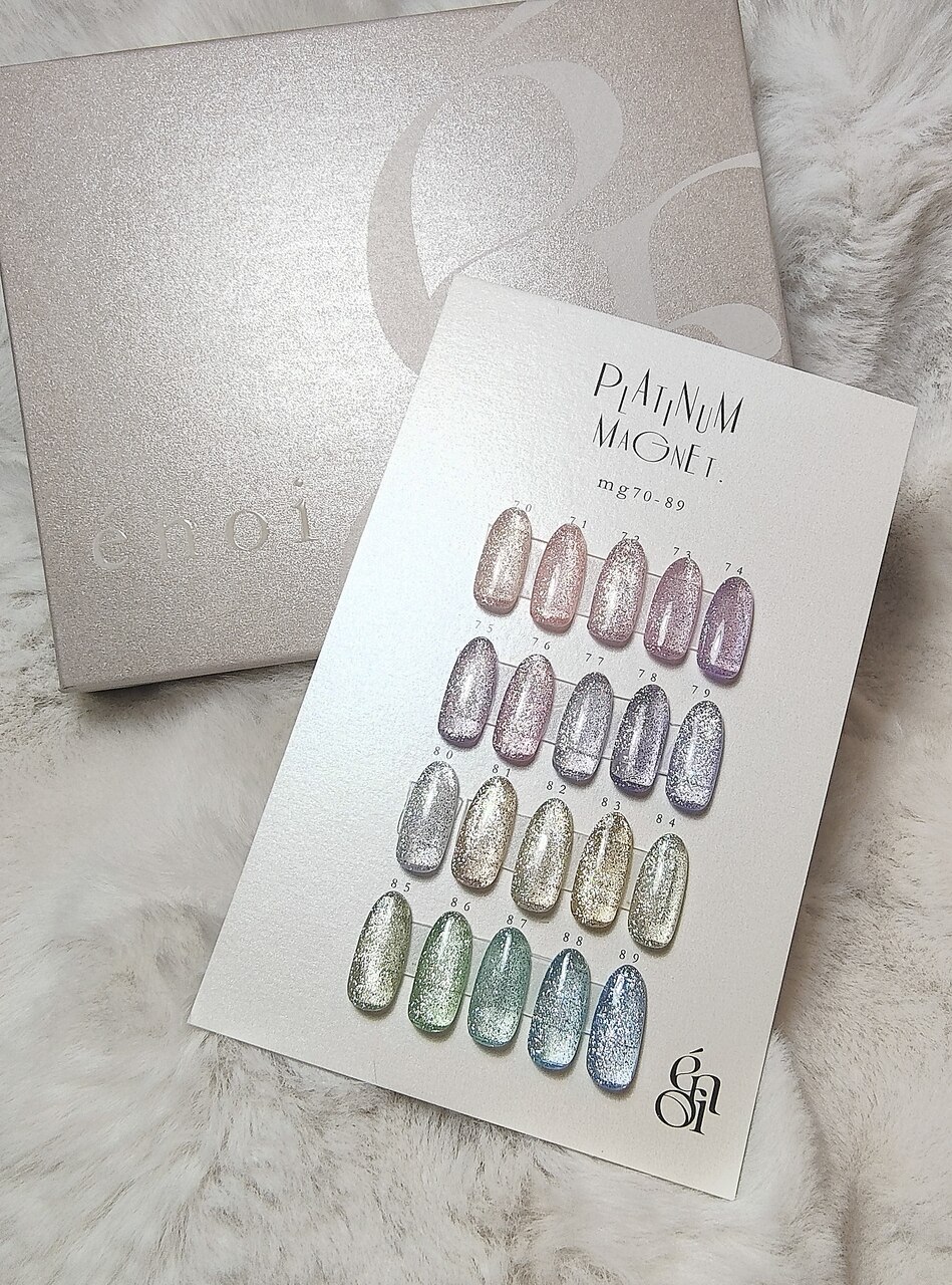 2026年冬トレンド】プラチナマグのネイルデザイン集｜人気順
