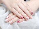 元気な桜色の指先