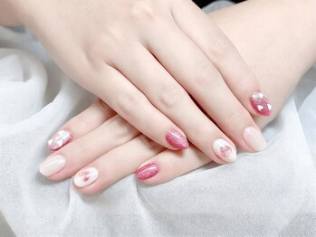 元気な桜色の指先
