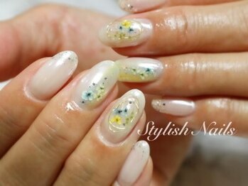 スタイリッシュネイルズ(Stylish Nails)/パールカラー押し花