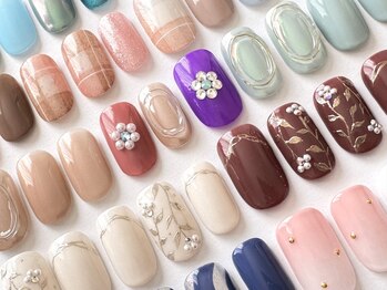 ネイルサロン クイール 小山店(NAIL SALON QUILL)の写真/【トレンドを踏まえた大人デザイン】ハンド¥5000～&フット¥6000～ご用意しています。当日のご予約もOK！