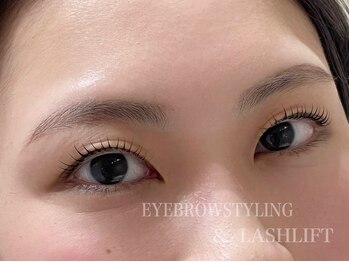 ファミーユ タカサキ(Fameu TAKASAKI)/まつげパーマ×眉毛