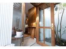 フセヤ &nbsp;エステティックアロマヨガスクール(FUSEYA)/入口　一宮市/リラクゼーション