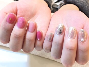 ネイルズ ララ(nails Lala)/アシメネイル。