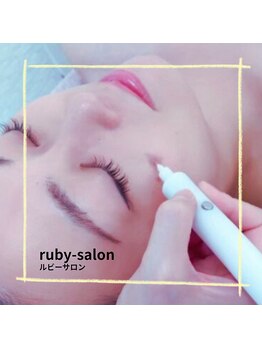 ルビーサロン(ruby-salon)の写真/30代以上でダントツ多い肌悩みは【シミ】なんです。薄いシミ、小さいシミが多い、目元や瞼のシミにも◎