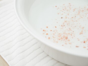 プリリオソウ(BRILHO SOL)/フットバスで足から温めます