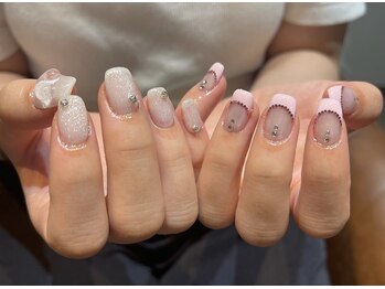 ハチイチイチサン(8113)/白ピンクネイル