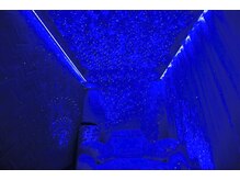 ココン(cocon)/まるで宇宙空間。天使のうたた寝