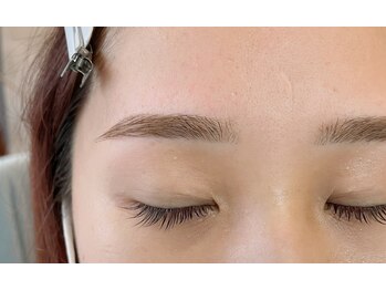 ダフネ(DAFNE)/ナチュラル眉毛