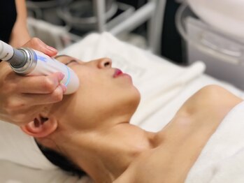 ルルアス 銀座(LuLuAS)/【小顔】国内最新小顔マシン