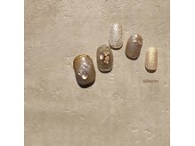 シルニー リム(Silny rim)/アシンメトリーニュアンスネイル