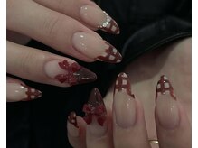 エル(Elle.)/チェックフレンチネイル