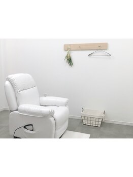 ナチュラル上品な目元にしたい