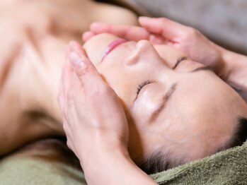 ヒーリングアンドビューティ スパラ(Healing&Beauty SPALa')の写真/《サーマルフラクショナル》毛穴の開き/ハリ/ホウレイ線/たるみ改善に◎肌の奥まで美容液を浸透＊
