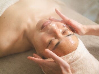 隠れ家フェイシャルサロンHanaの写真/【勧誘なし/完全個室】あなただけの肌質改善プログラム★有資格者による丁寧なカウンセリングが自慢♪