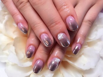 アイリッシュネイル 久屋大通店(Irish Nail)/ミラー×グラデーション