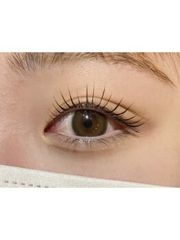 ナチュラル上品な目元にしたい