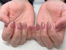 上品 ピンクネイル