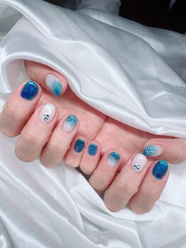 ティディーネスト(Tidynest)/夏ネイル