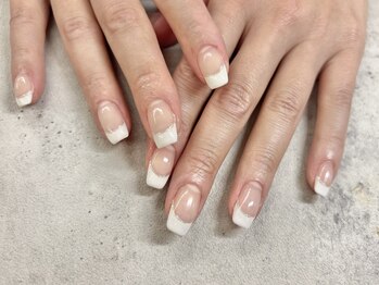 ネイルサロン ドゥ(Nail Salon Doux)/【ラテリア】王道フレンチ