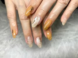 くすみオレンジネイル
