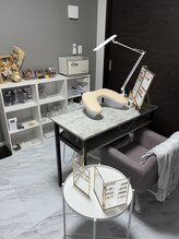 ナナラ(Nanala.)/ネイルroom