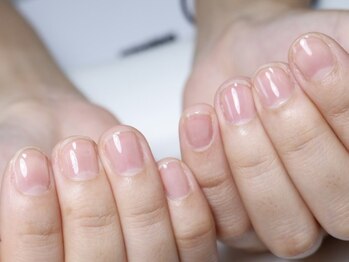 ネイルルームリラ 川崎(nailroom lilas)の写真/【爪が薄い、割れる…そんな悩みに本気で寄り添う】自爪を守り育てる自爪育成サロン♪自信の持てる指先に★