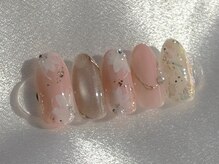 プッティ(Putti)の雰囲気（指先がキレイに見えるフォルムやカラーが得意◎）