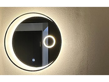 ツキ(TUKI+)/ムーンミラー