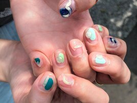 個性派！ぷっくり夏ネイル